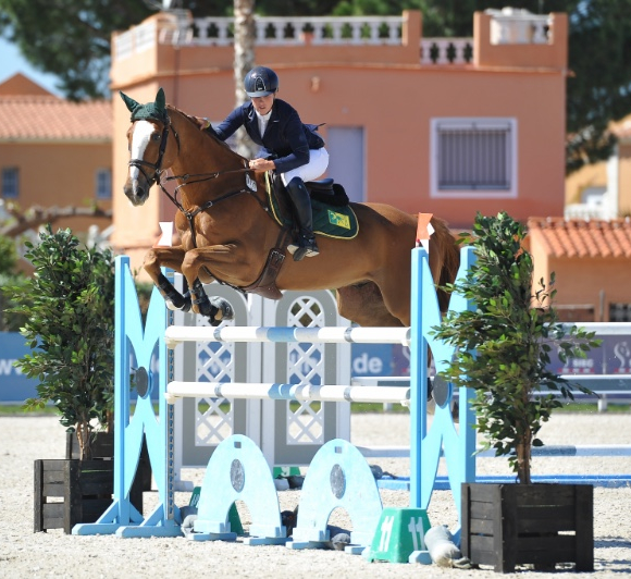 image La británica Alice Watson, triplete en el MET
