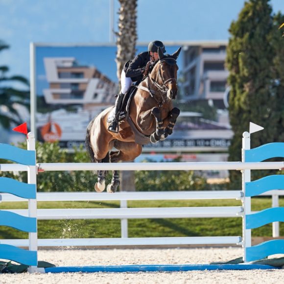 Stijn Timmerman steals the show in the CSI2* Grand Prix presented by Oliva Nova Beach & Golf Resort at Spring MET II