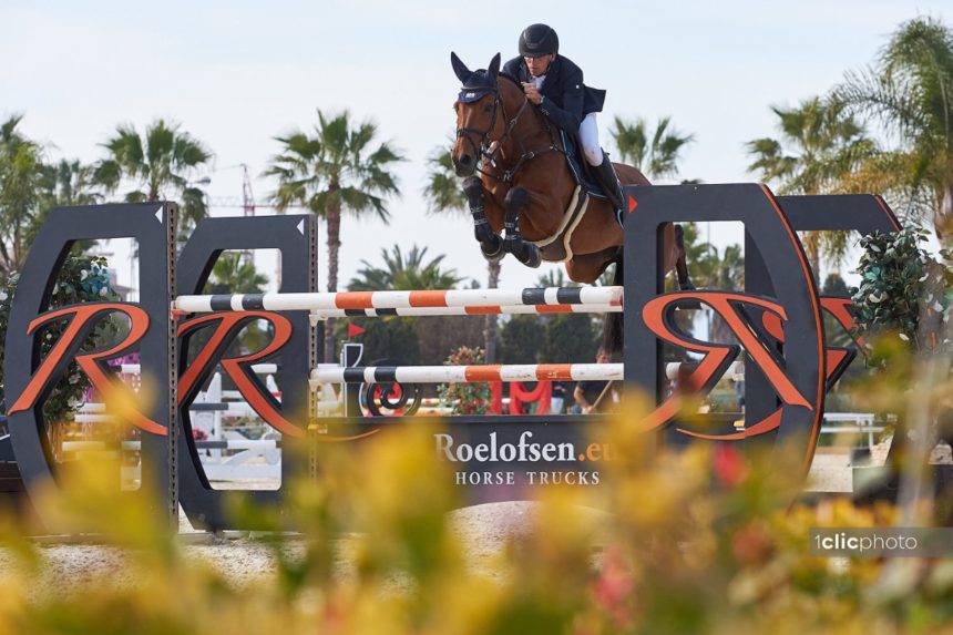 35959bd9-c5df-4092-a8c4-cd412a1f3b37 Daan van Geel snatches the win in the CSI2* Grand Prix presented by Oliva Nova Beach & Golf Resort at Spring MET III 2019
