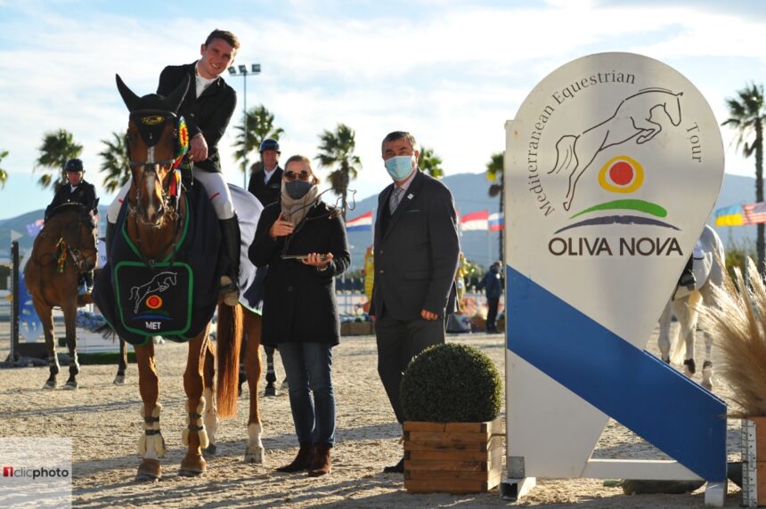Finaliza el circuito hípico de otoño 2020 en el Centro Ecuestre Oliva Nova