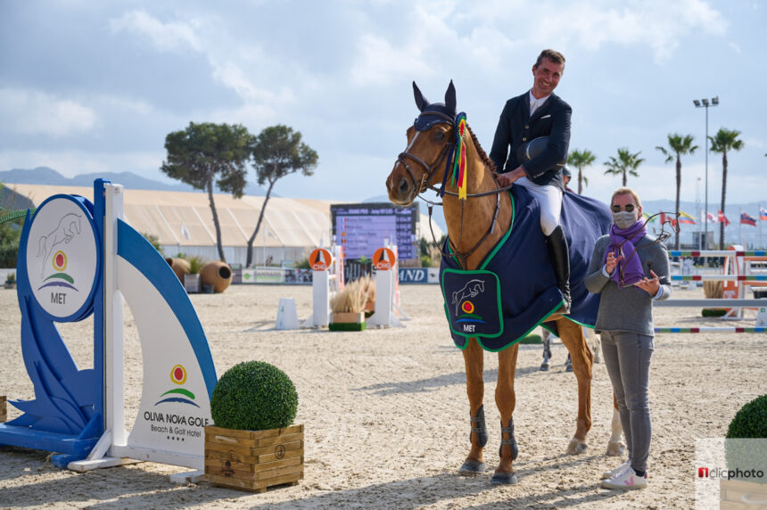 Nicolas Delmotte dominates the CSI3* 1.50m Grand Prix presented by Oliva Nova Beach & Golf Resort at Spring MET 2021