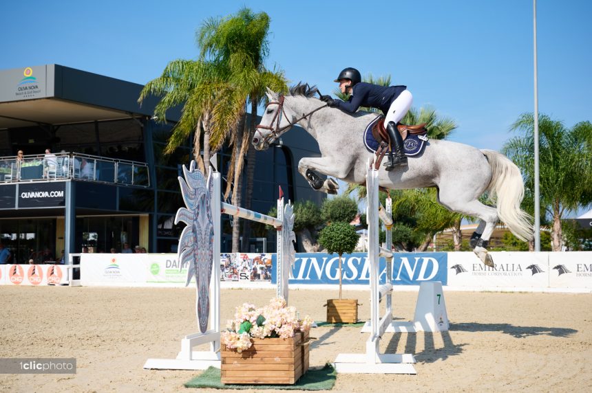 Gold tour 1m45 - Grand Prix, Melie Gosa, FRA, ALOUETTE D'EOLE Melie Gosa and Alouette d’Eole conclude week one at Autumn MET 2021 with a win in the CSI2* CHG Grand Prix