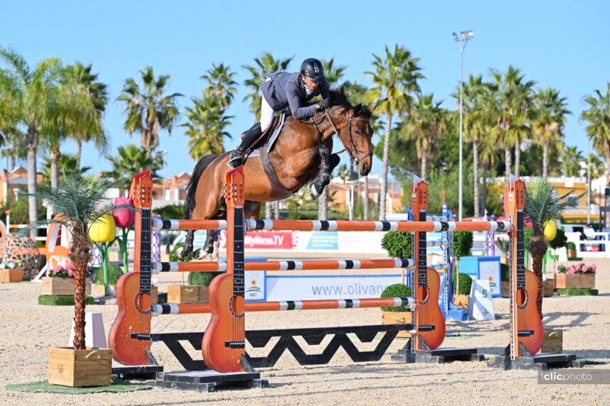 e81b5280-f529-40e1-14ea-58ff7e3b9ab4 Epaillard strikes again in the CSI3* 1.50m CHG Grand Prix at the Autumn MET II 2021