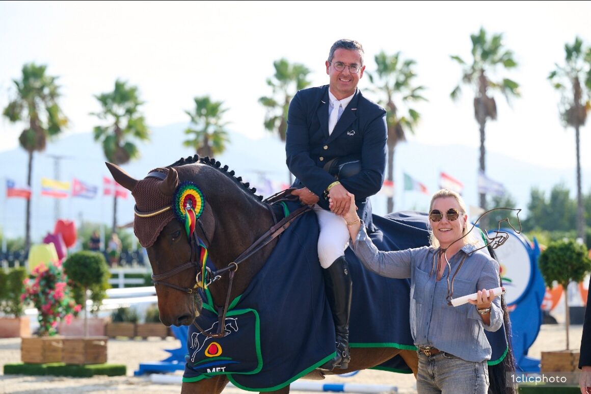 Yves Vanderhasselt and Nikita van de Koekelberg top the Yves Vanderhasselt and Nikita van de Koekelberg top the
CSI3* 1.50m Grand Prix presented by Oliva Nova Beach & Golf Resort
at Autumn MET I 2023