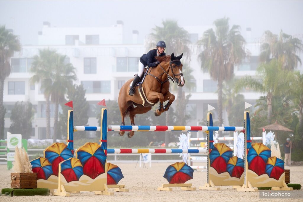 Louise Simpson and Cindy R win the CSI3 1.50m CHG Grand Prix at Autumn MET II 2023