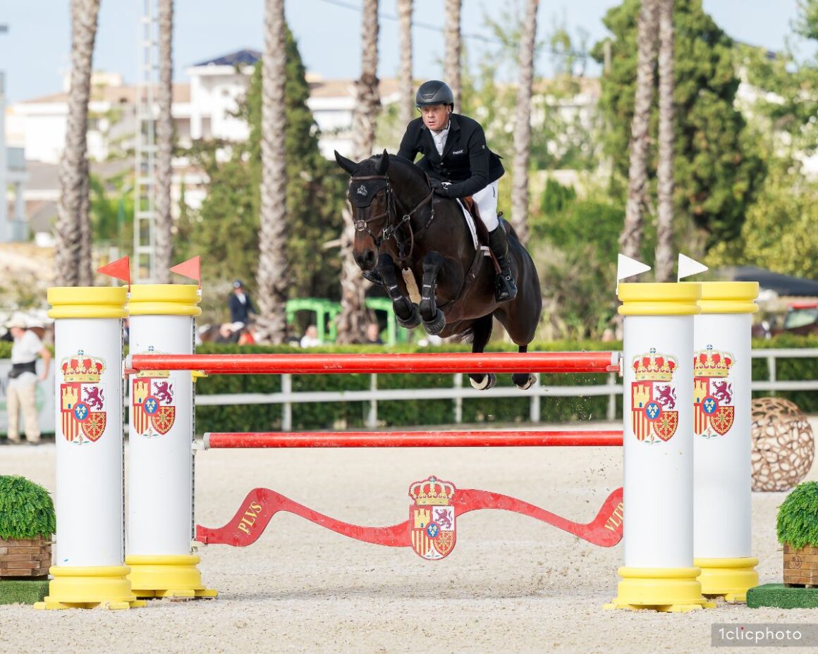 Candy Luck Z is on Willem Greve’s side to win the CSI3