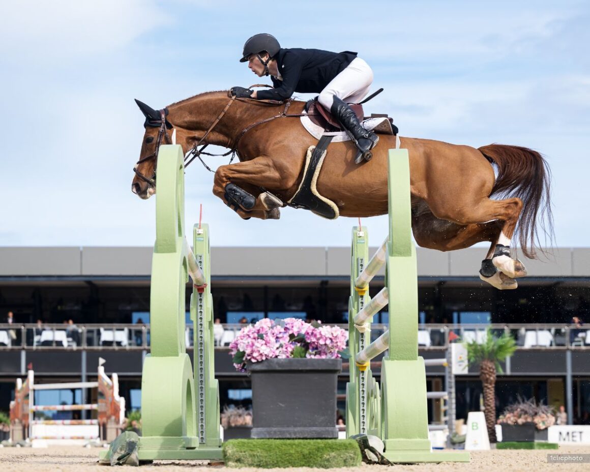 Seppe Wouters and Quito de Mariposa outshine their elders in the
CSI3* 1.50m CHG Grand Prix at Oliva Nova